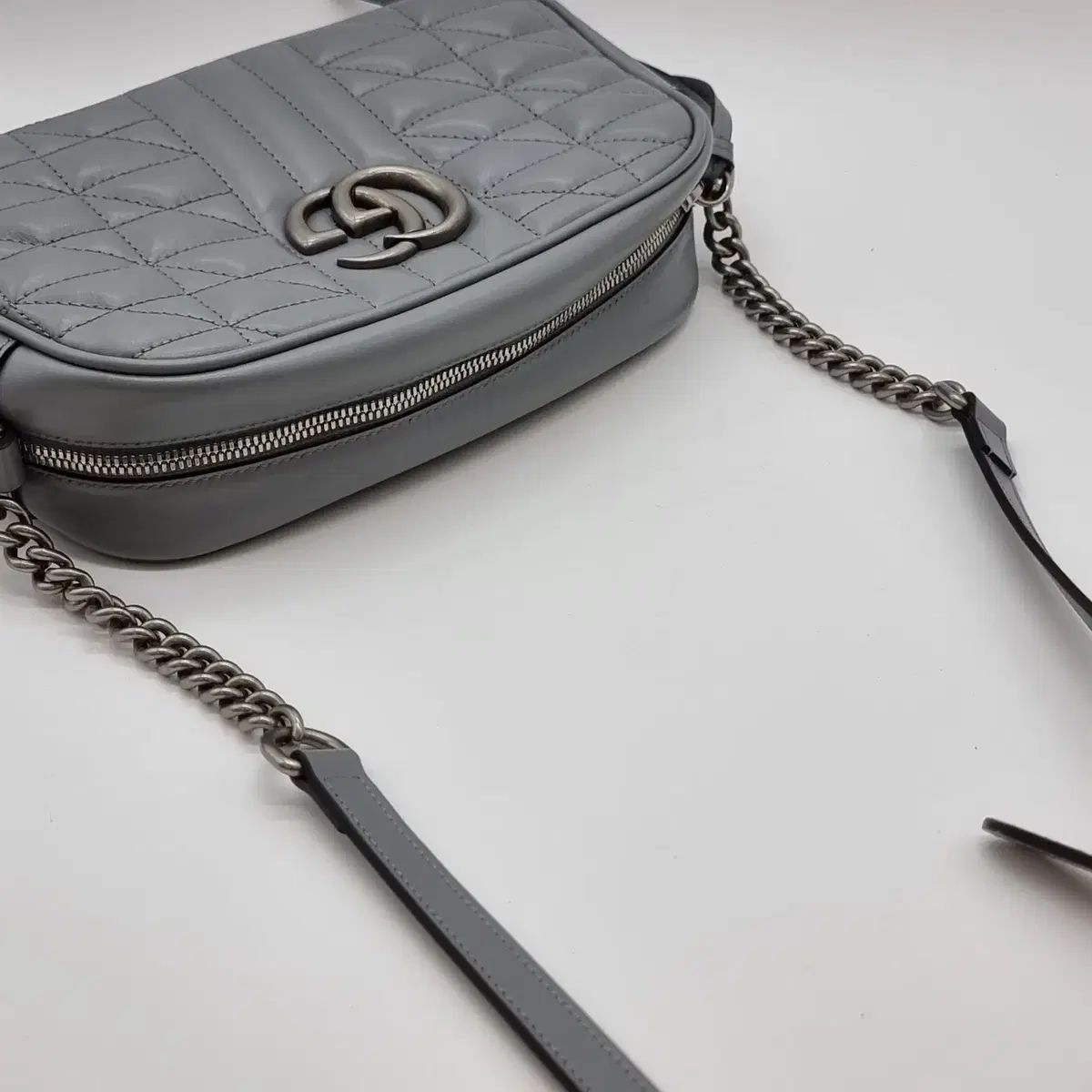 GUCCI グッチ