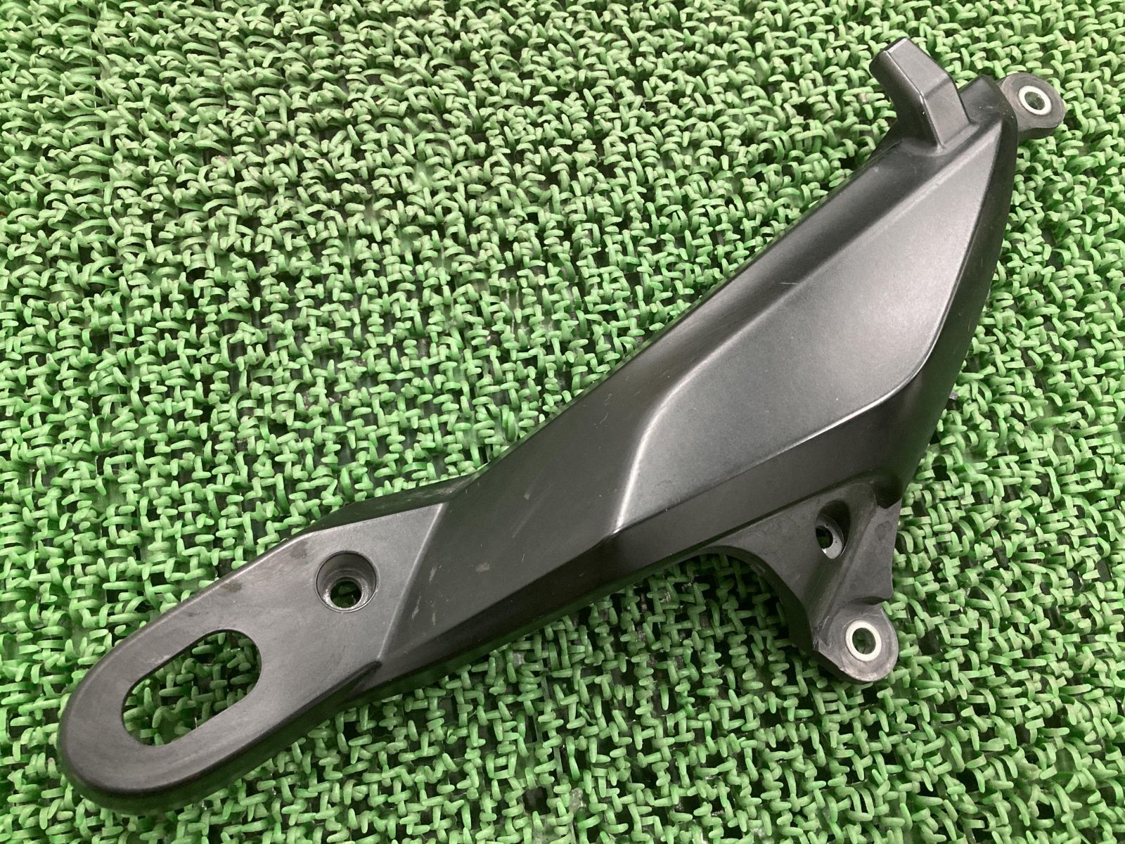 CBR600RR リアフェンダーステー 左 ホンダ 純正 中古 バイク 部品 PC40 ウインカーステー 割れ欠け無し 品薄 希少品 車検 Genuine