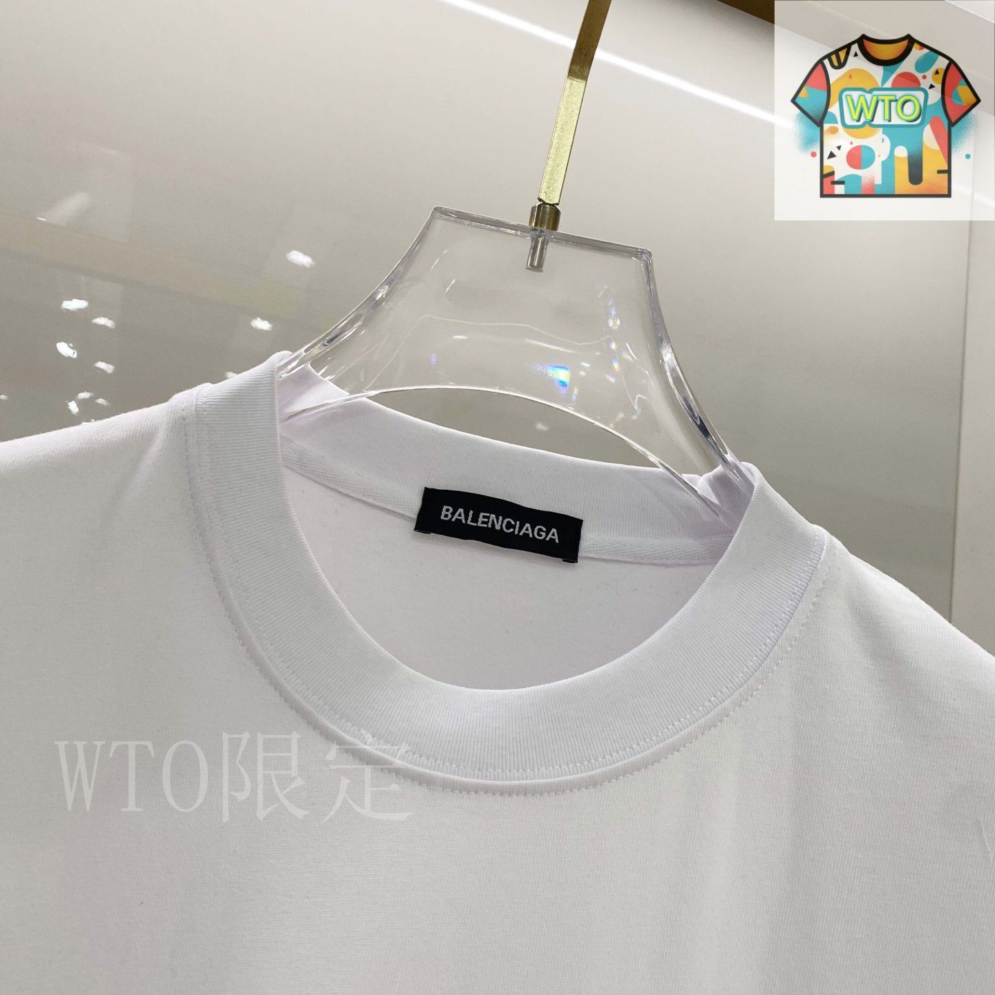 【BALENCIAGA】25SS ホワイト Tシャツ/関税送料込み 25SS】BALENCIAGA Loop Vintage コットン Tシャツ ロゴ 半袖
