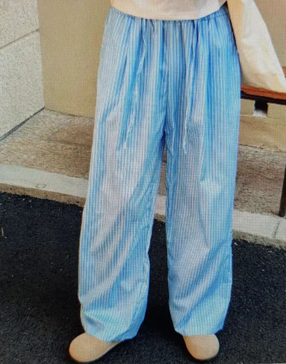 北宋時代 青白磁刻花魚藻文輪花鉢 盞 茶碗 景徳鎮 影青 唐物(E-49)