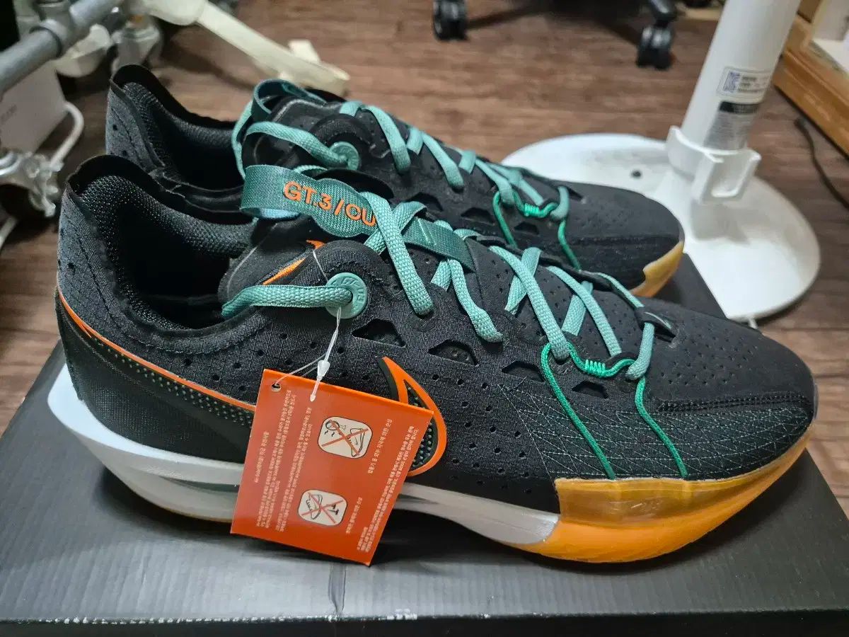 285 NIKE(ナイキ) GTカット 3 EP 新品 バスケットシューズ