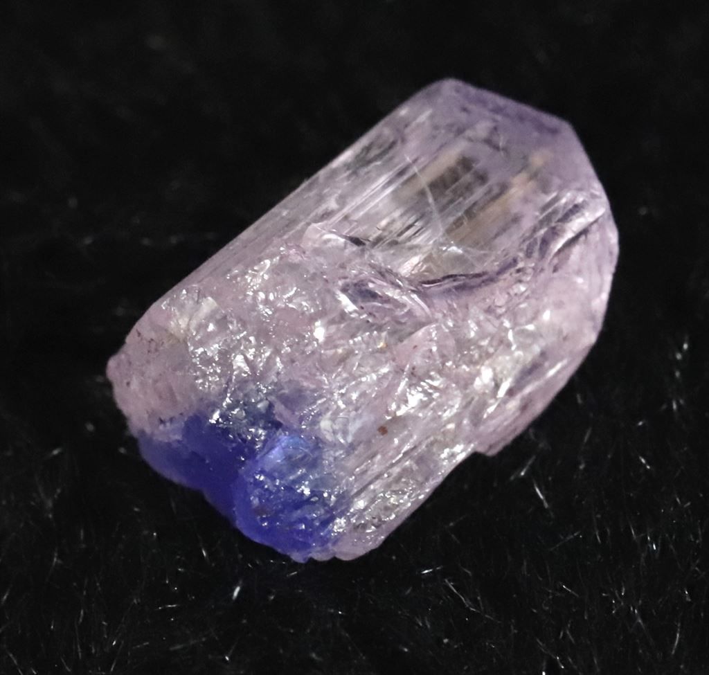 ピンクタンザナイト 原石 結晶 非加熱 3.44ct - メルカリ