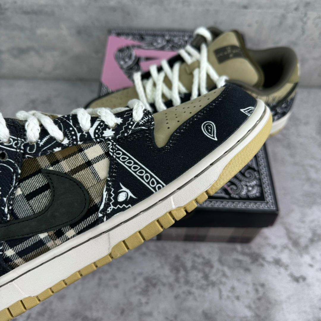 NIKE travis scott x nk sb dunk low ts-WTO輸入2 - メルカリ