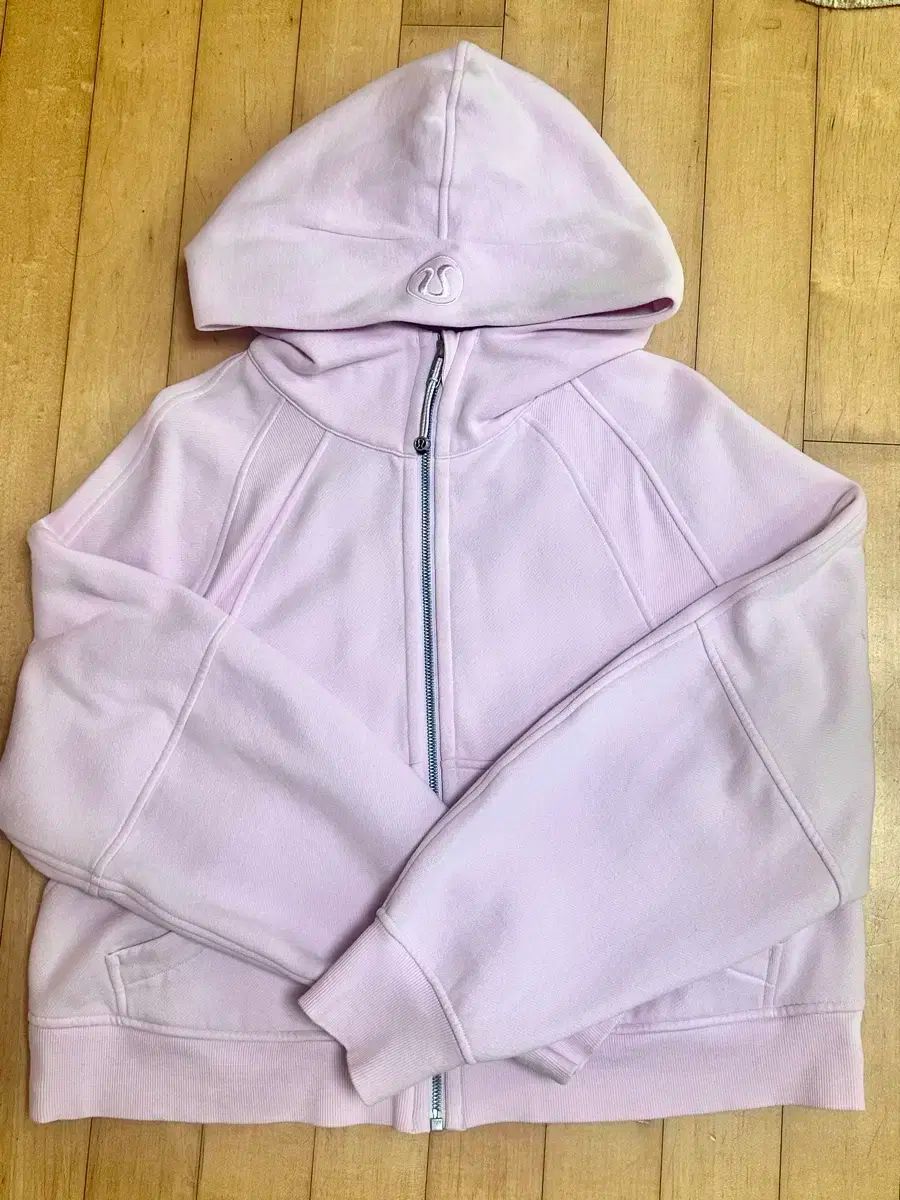 ルルレモン ピンク クロップドスウェット ウィメンズ ピンクトーンのウェア 【ルルレモン公式｜lululemon