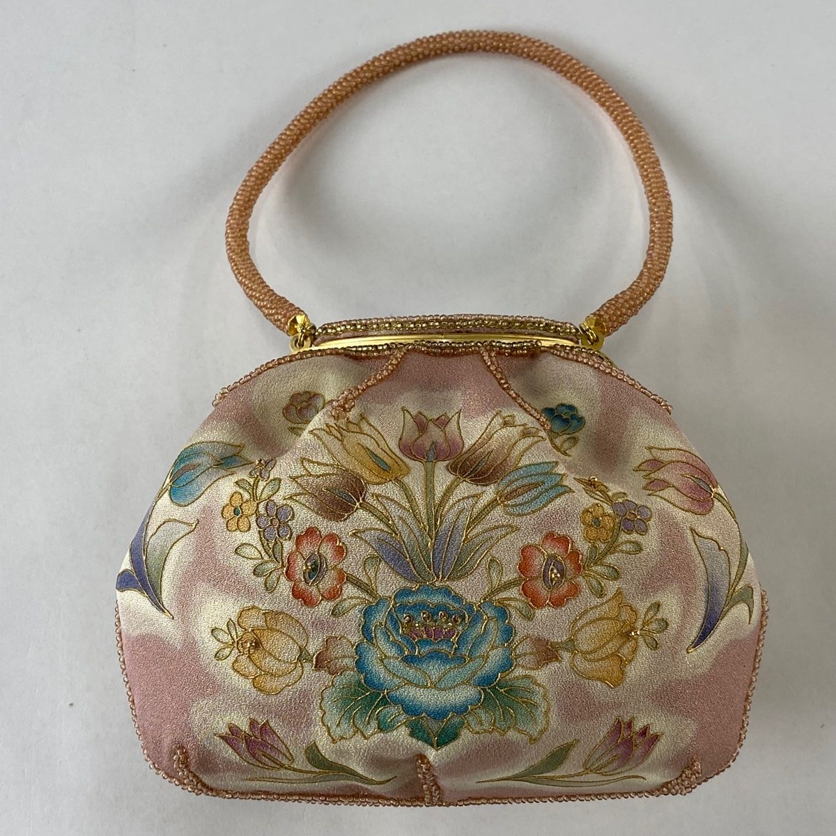 未使用品　OKAJIMA 和装バッグ 逸品 孔雀 草花 金彩 縮緬 正絹 未使用品 OKAJIMA 和装バッグ 逸品 孔雀 草花 金彩 縮緬 正絹