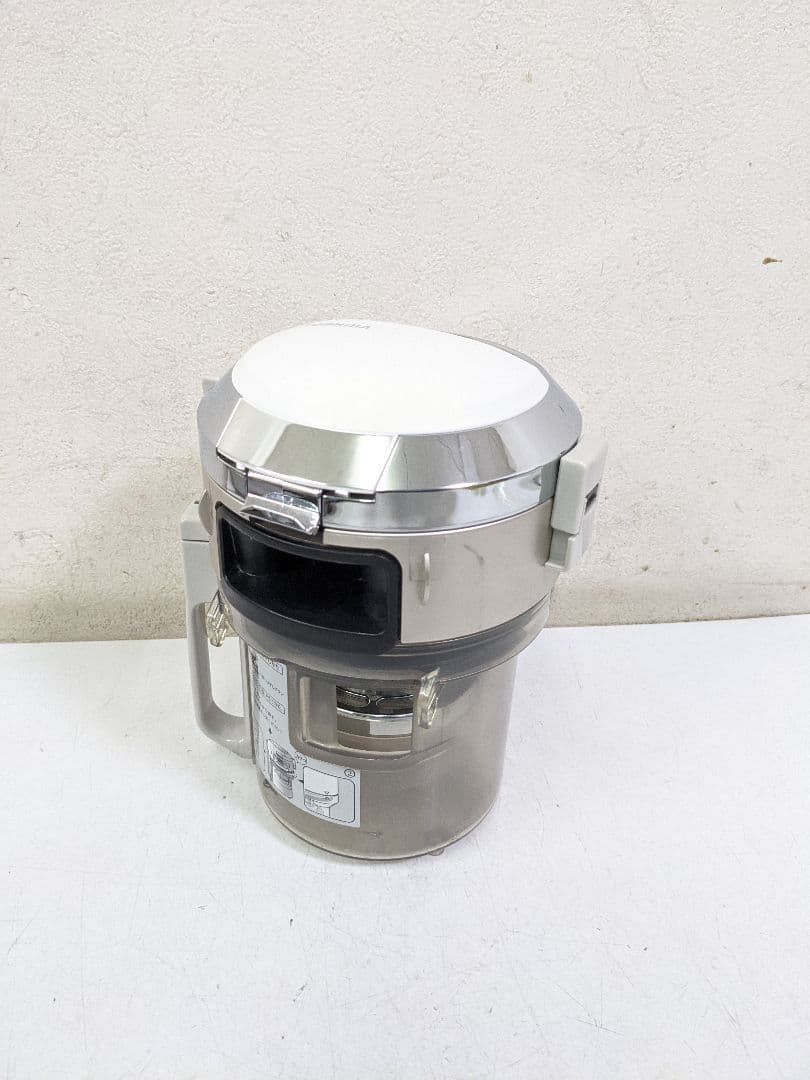 東芝 VC-SG514-W サイクロン式掃除機 2015年製 ヘッド無し - メルカリ