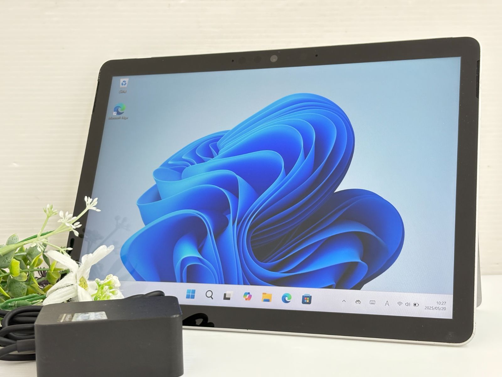 SIMフリー Microsoft Surface GO2 Core m3 8100Y 1.1Ghz|RAM 8GB|NVMe SSD 256GB 10.5インチ Windows 11 LTE対応 動作品