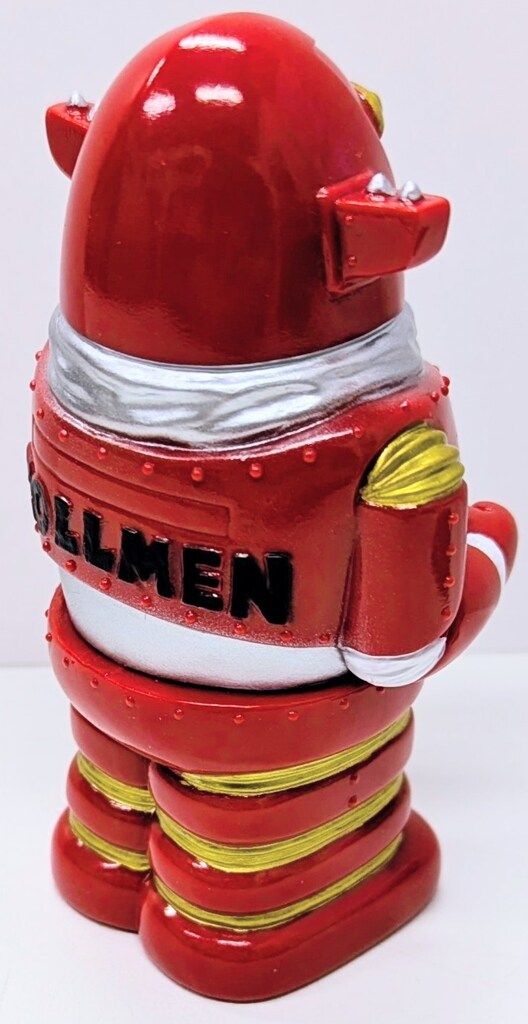 ZOLLMEN マッドバロン貯金箱 赤成型 - メルカリ