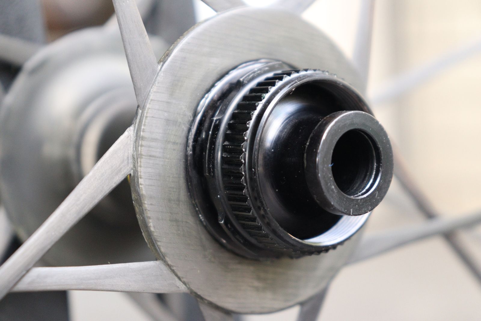 チューブレスレディ