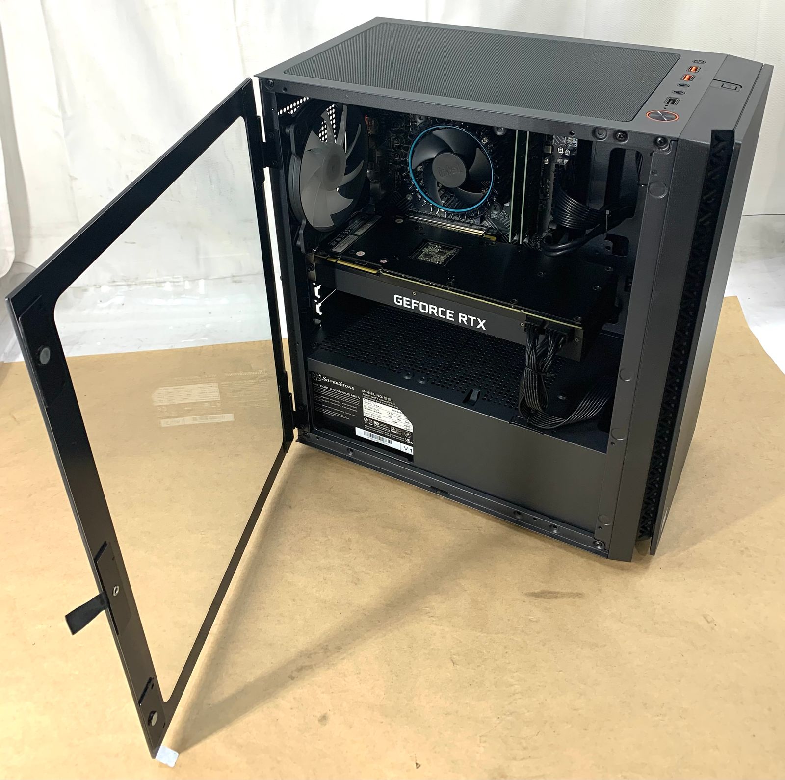 新品未開封COUGAR PCケース Purity RGB Black ミニタワー