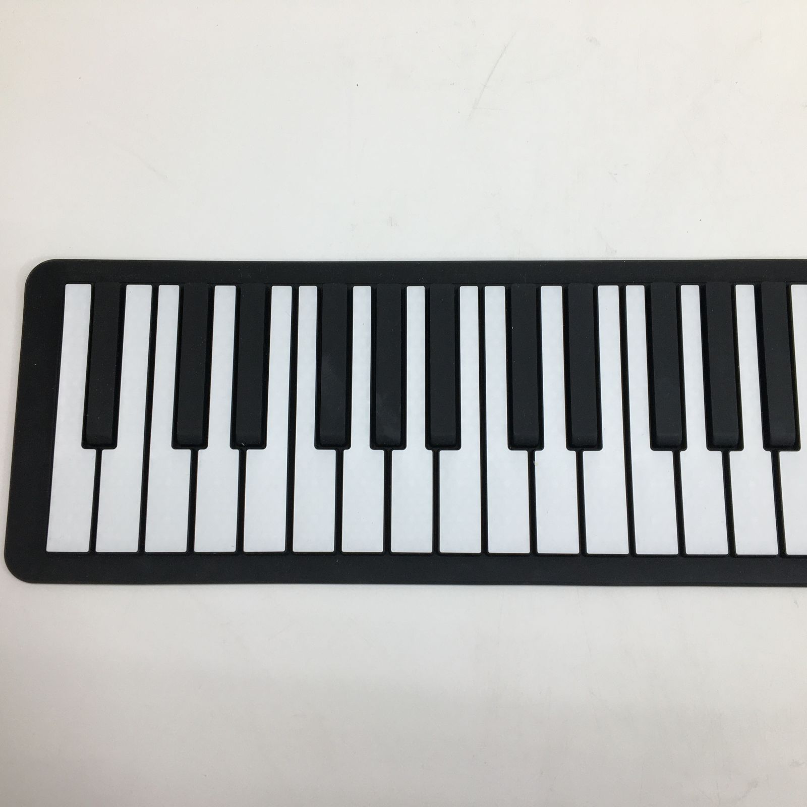 NIKOMAKU ニコマク 88鍵盤 ロールピアノ 電子ピアノ スリム 折り畳み 薄型 付属品無し 動作確認済 24e菊MZ