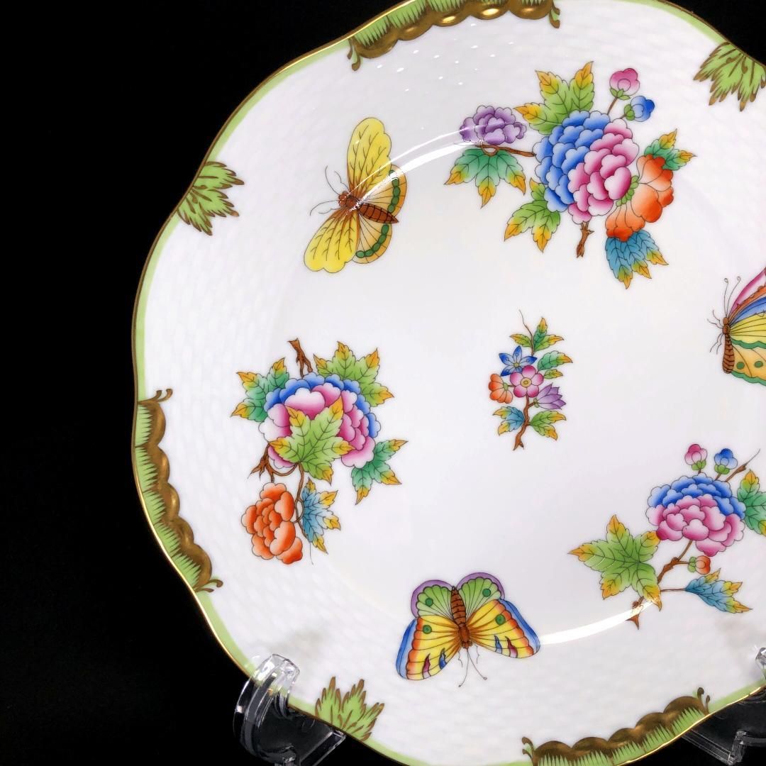 HEREND ヘレンド ヴィクトリアブーケ プレート 皿 金彩 花 蝶 フローラル ホワイト マルチ
