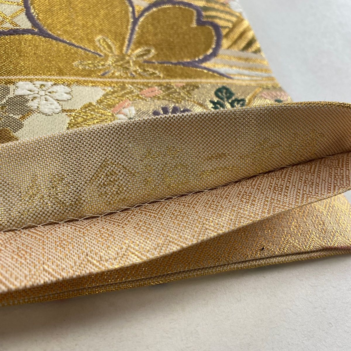 袋帯 美品 秀品 振袖向き 関西仕立て 桜 籠目 箔 金糸 金色 六通