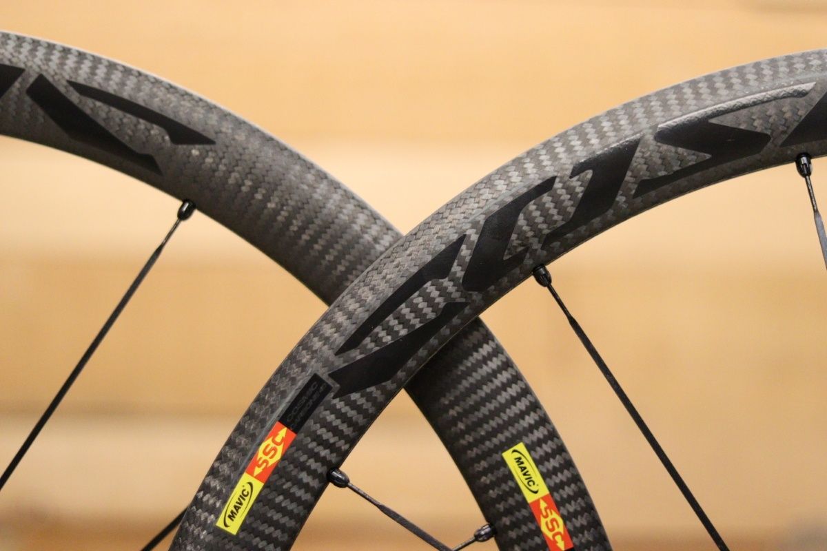 MAVIC COSMIC CARBON 40C クリンチャー　やまんじ 最も信頼性の高いカーボンクリンチャーホイール - サガミ