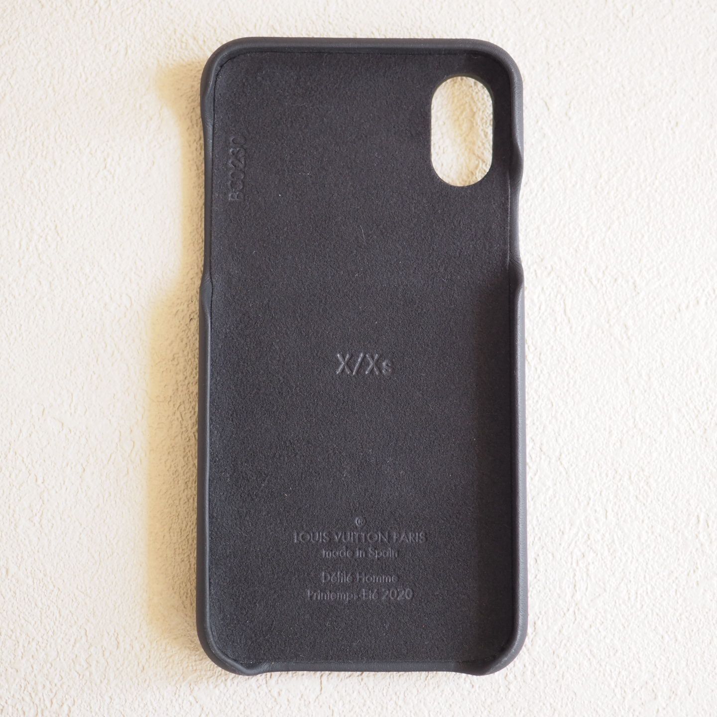 未使用極美品☆ ルイヴィトン LOUIS VUITTON iPhone Bumper X XS