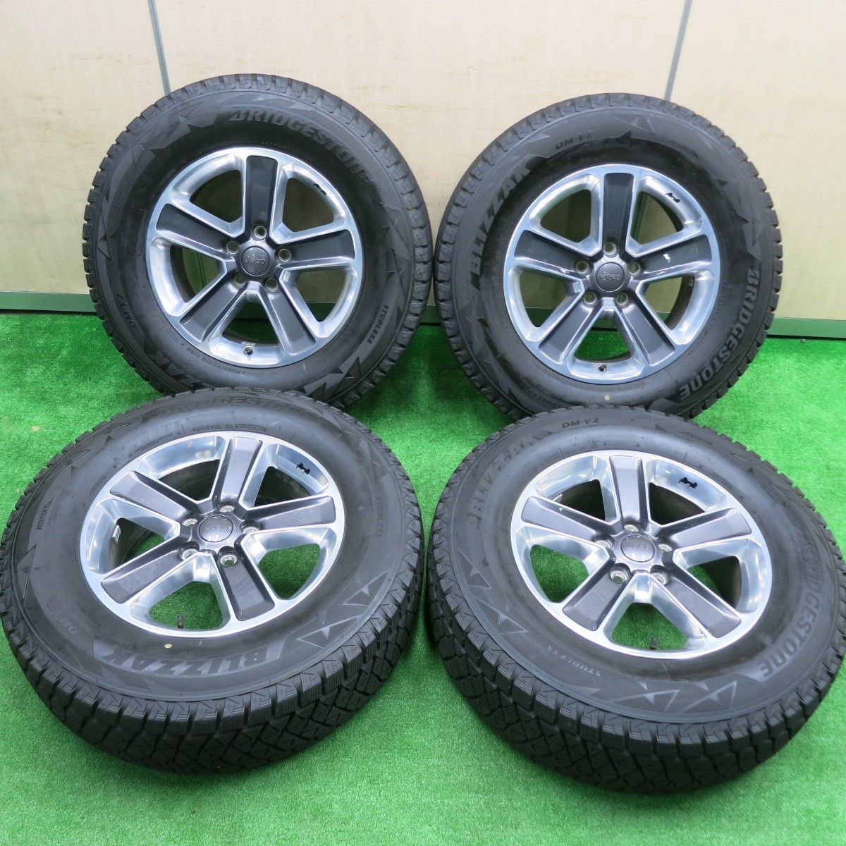 【残溝9.5mm】ジープ JL ラングラー アンリミテッドスポーツ 純正 ジープ ラングラー アンリミテッド スポーツ 4WD(1205764927
