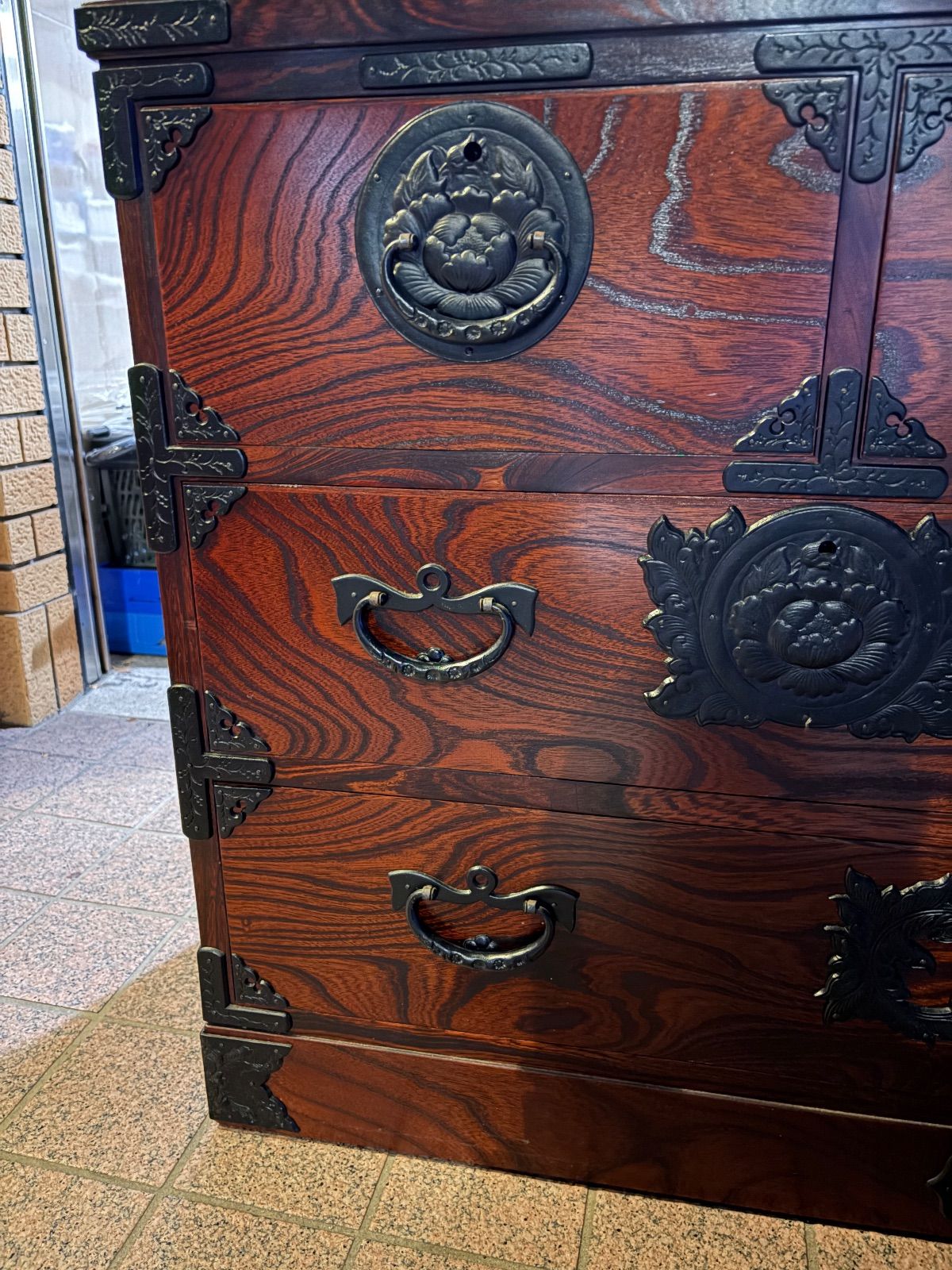 天然木化粧合板 うるし塗装