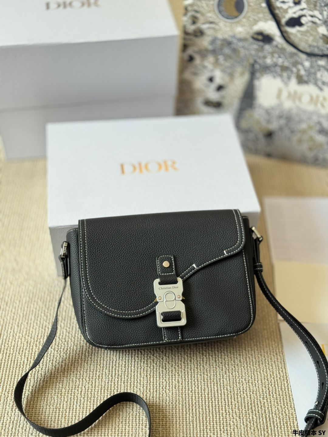 【Dior】ディオール★saddle pouch★ストラップ付きサドルポーチ 今日特価】Dior Saddle Pouch Unisex Bag - ディオール サドル