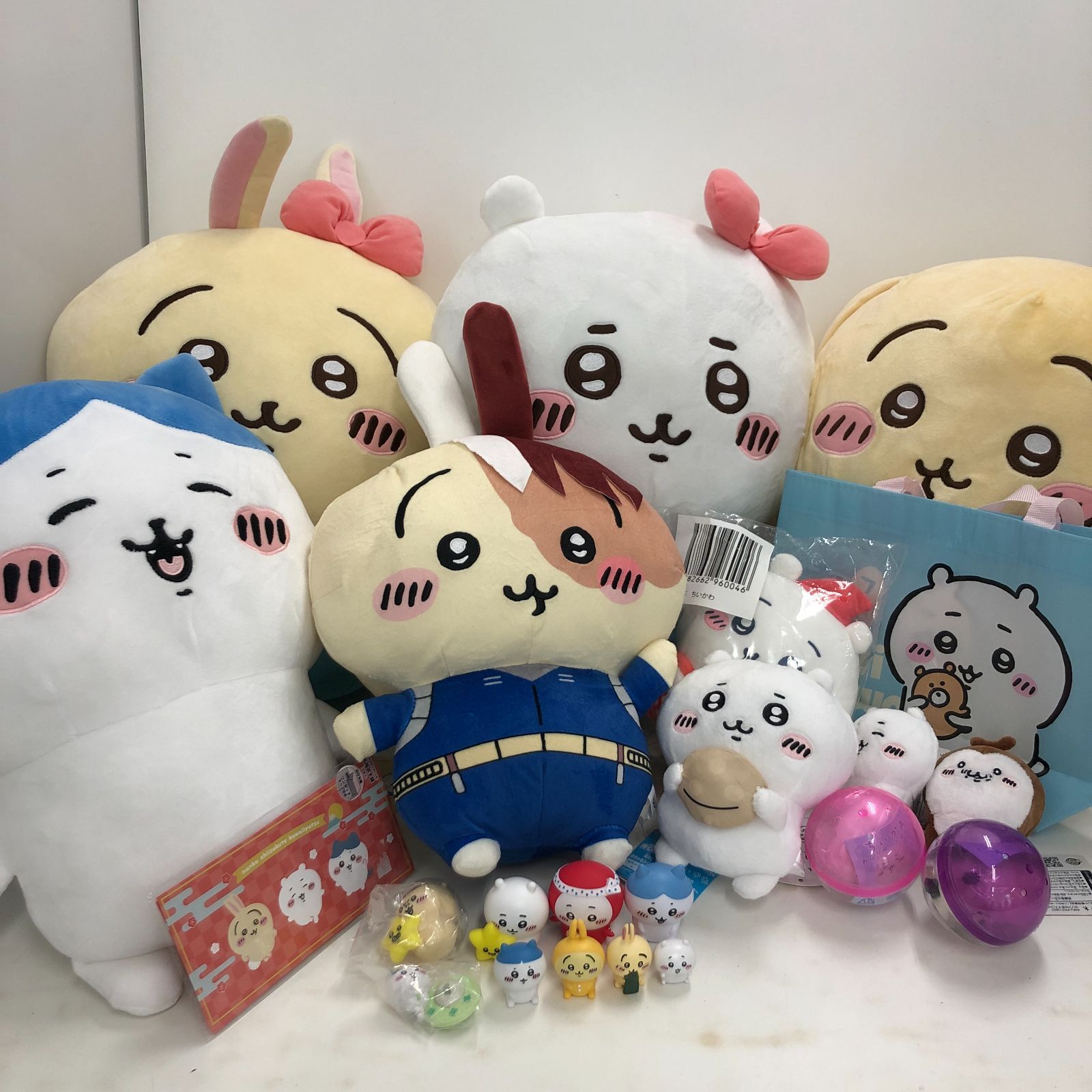 02m1870 ちいかわ ハチワレ うさぎ 他 ぬいぐるみ マスコット グッズ 