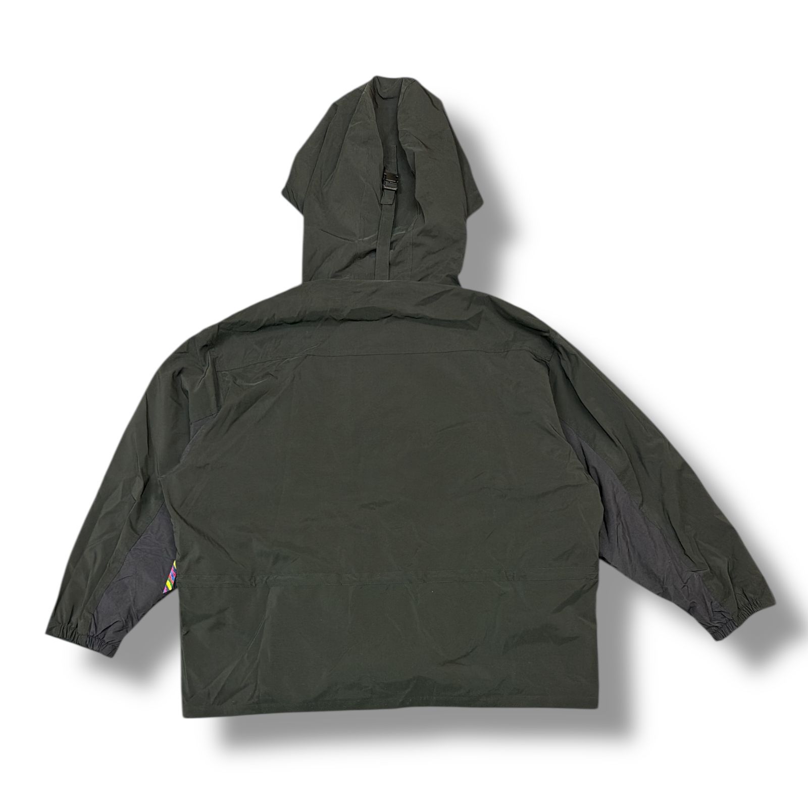 参考上代108900円 未使用品 is-ness THM MANASULU SHELL JACKET