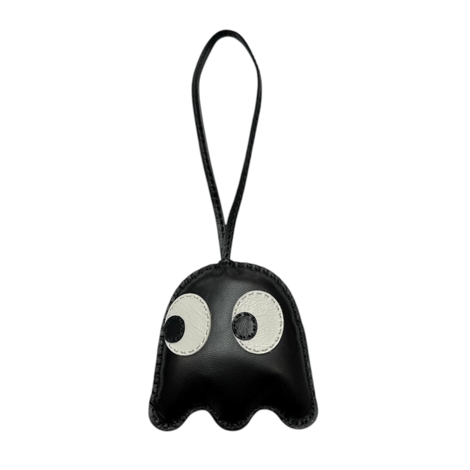 FRAGMENT PAC-MAN GHOST LeatherCharm 黒 FRAGMENT x PACMAN GHOST Leather Charm - メルカリ