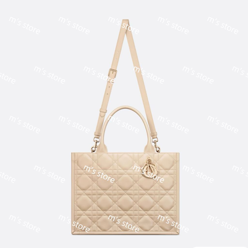 新品 定価以下 Christian Dior ディオール DIOR BOOK TOTE