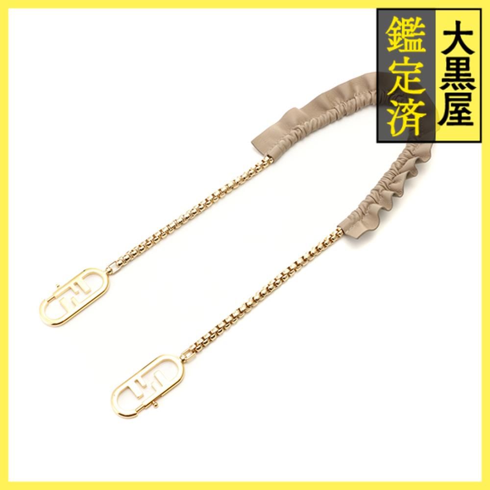 フェンディ ストラップユーオーロックフリル 8AV420 472