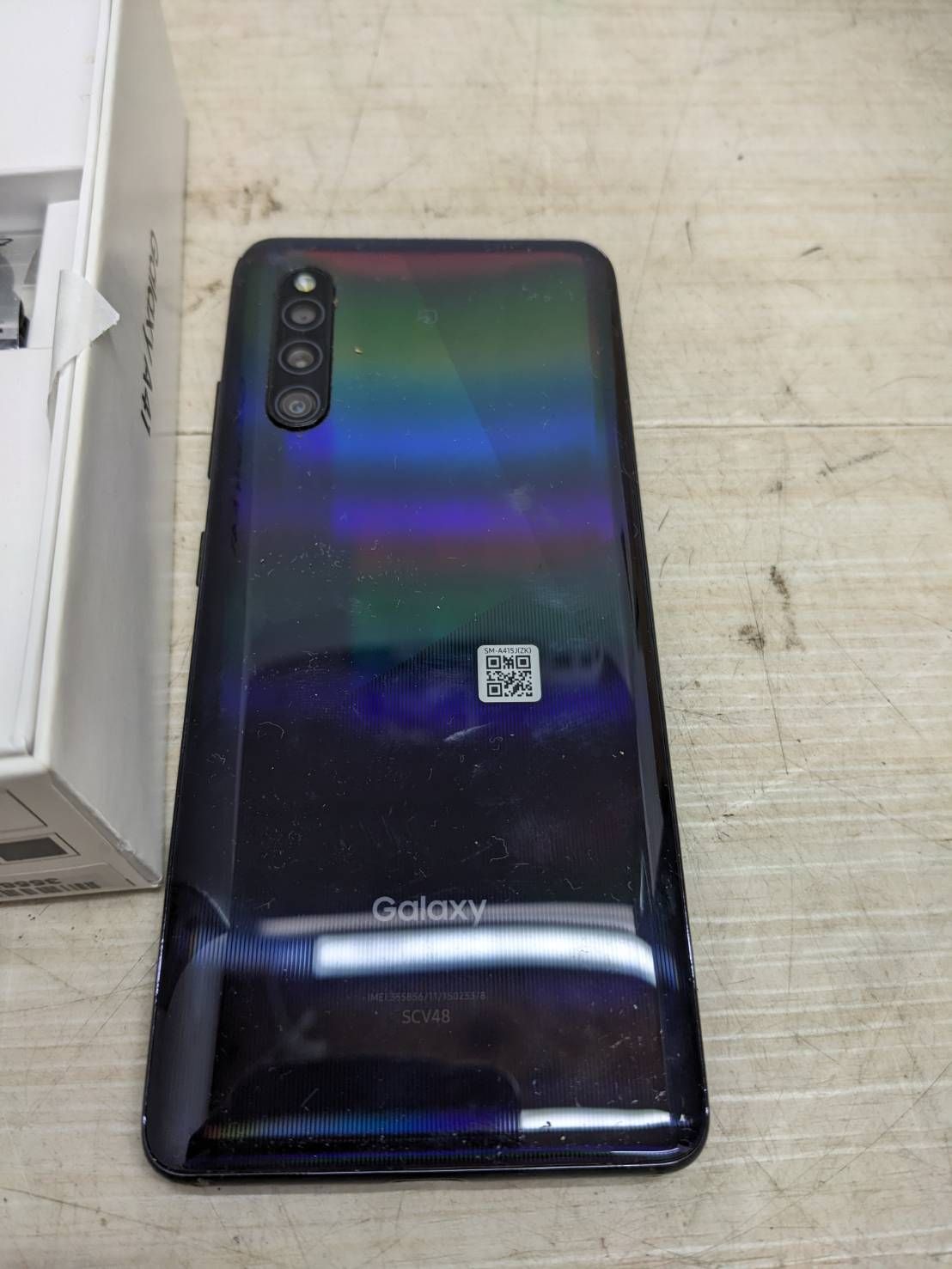 S89697  ギャラクシー A41 64GB SCV48 SCV48SKA Amazon | Galaxy A41 SWA48 SCV48SKA 本体 白 SIMフリー 1台入り
