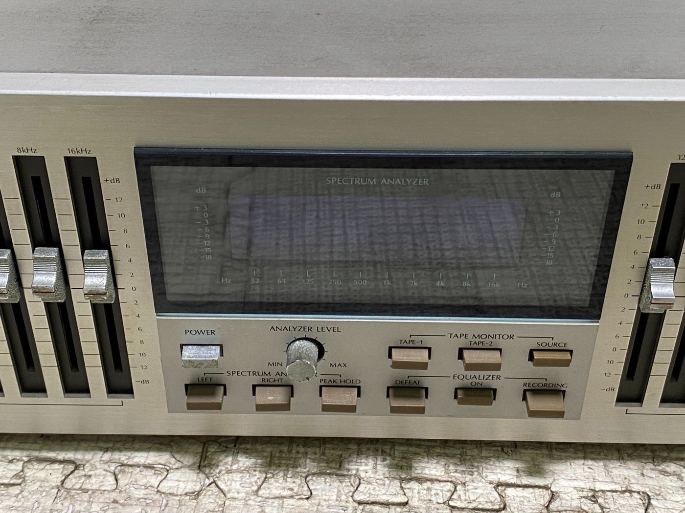 グラフィックイコライザー