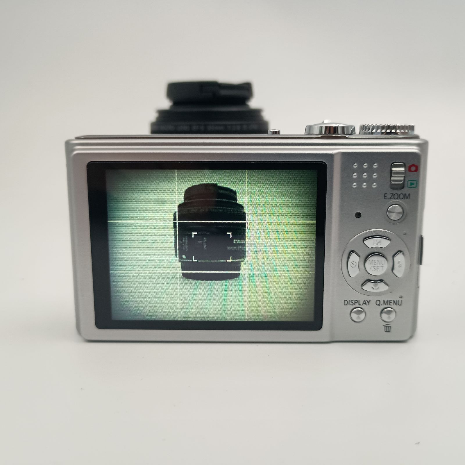 LUMIX コンパクトデジタルカメラ シルバー 良品 Panasonic パナソニック LUMIX DMC-FX9 コンパクトデジタル