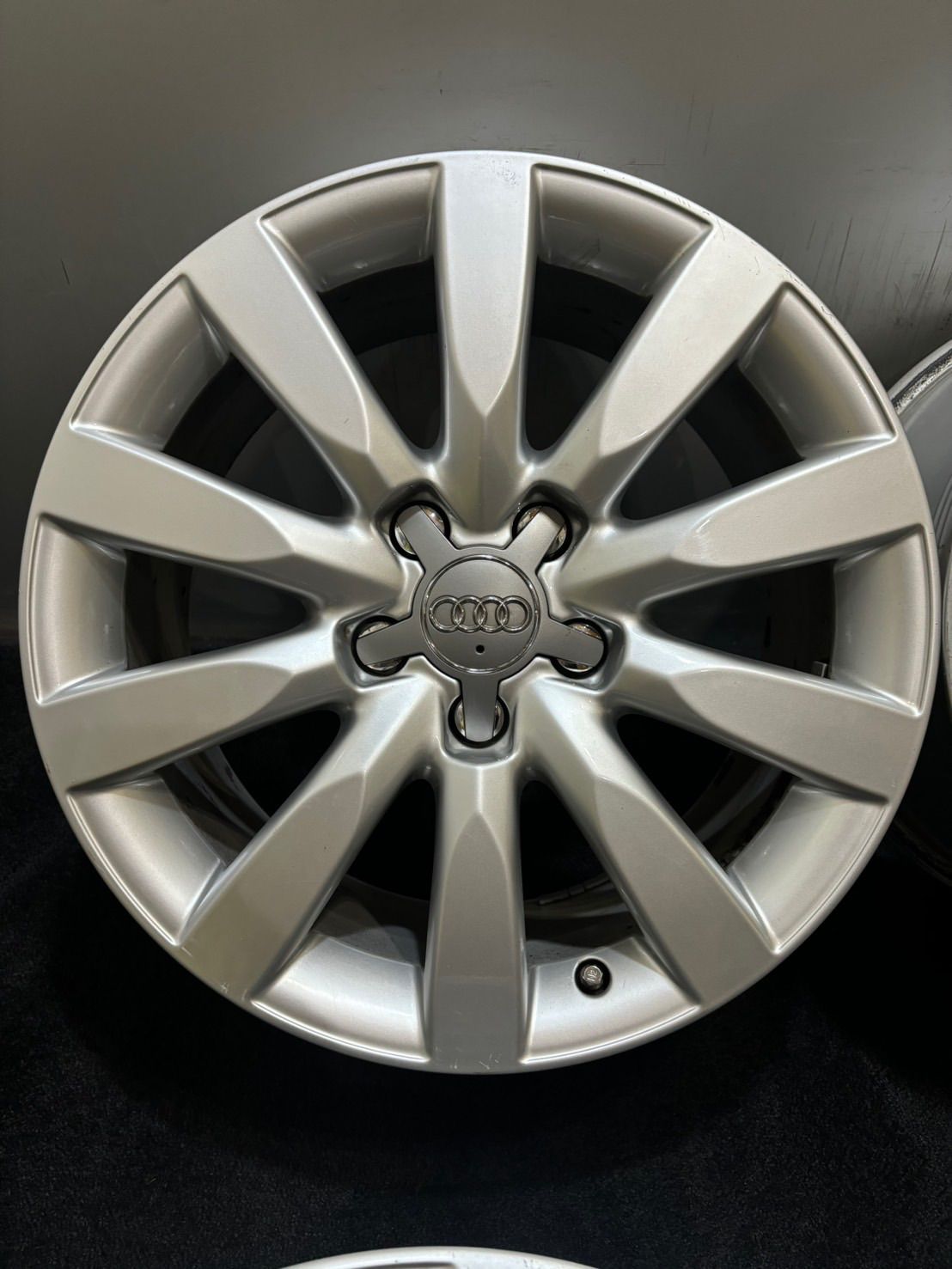 アウディ A4 8K 純正 17インチ 8J 47 112 5H アルミホイール 4本 2-K203
