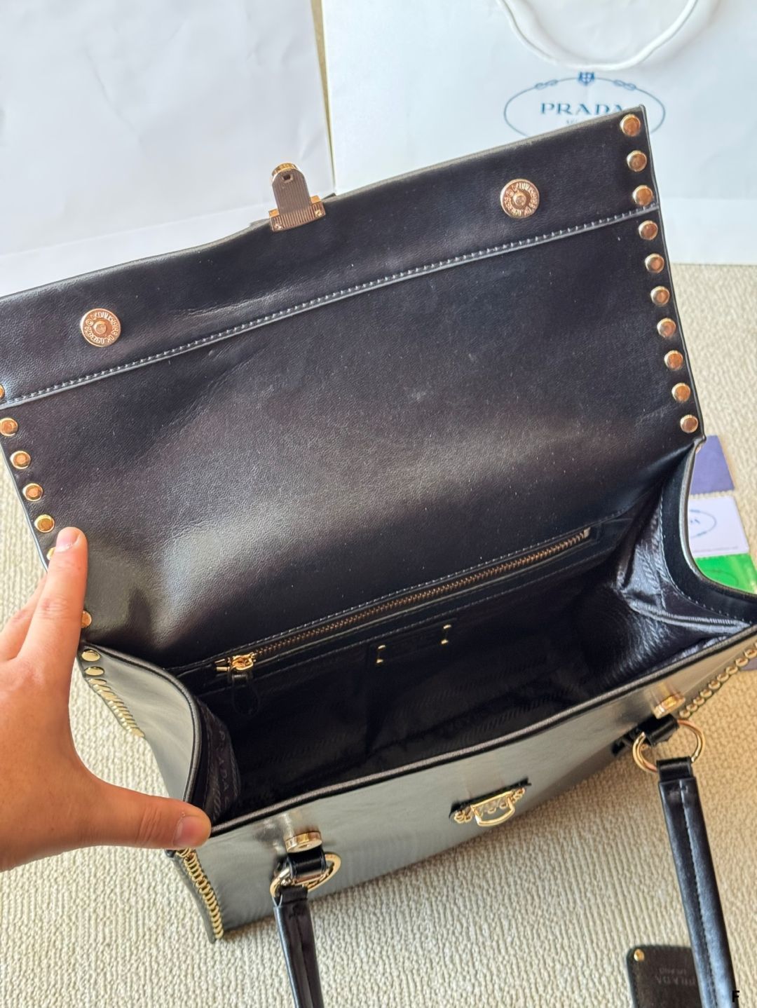 PRADA レトロショルダーバッグ - チョコレートカラー