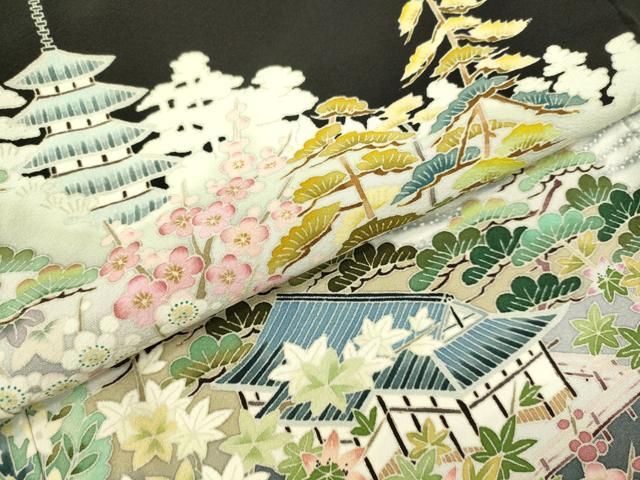 作家もの　黒留袖　京加賀友禅　五つ紋　比翼　付風景　家屋　花　着物　022a d 作家もの 黒留袖 京加賀友禅 五つ紋 比翼 付風景 家屋 花 着物