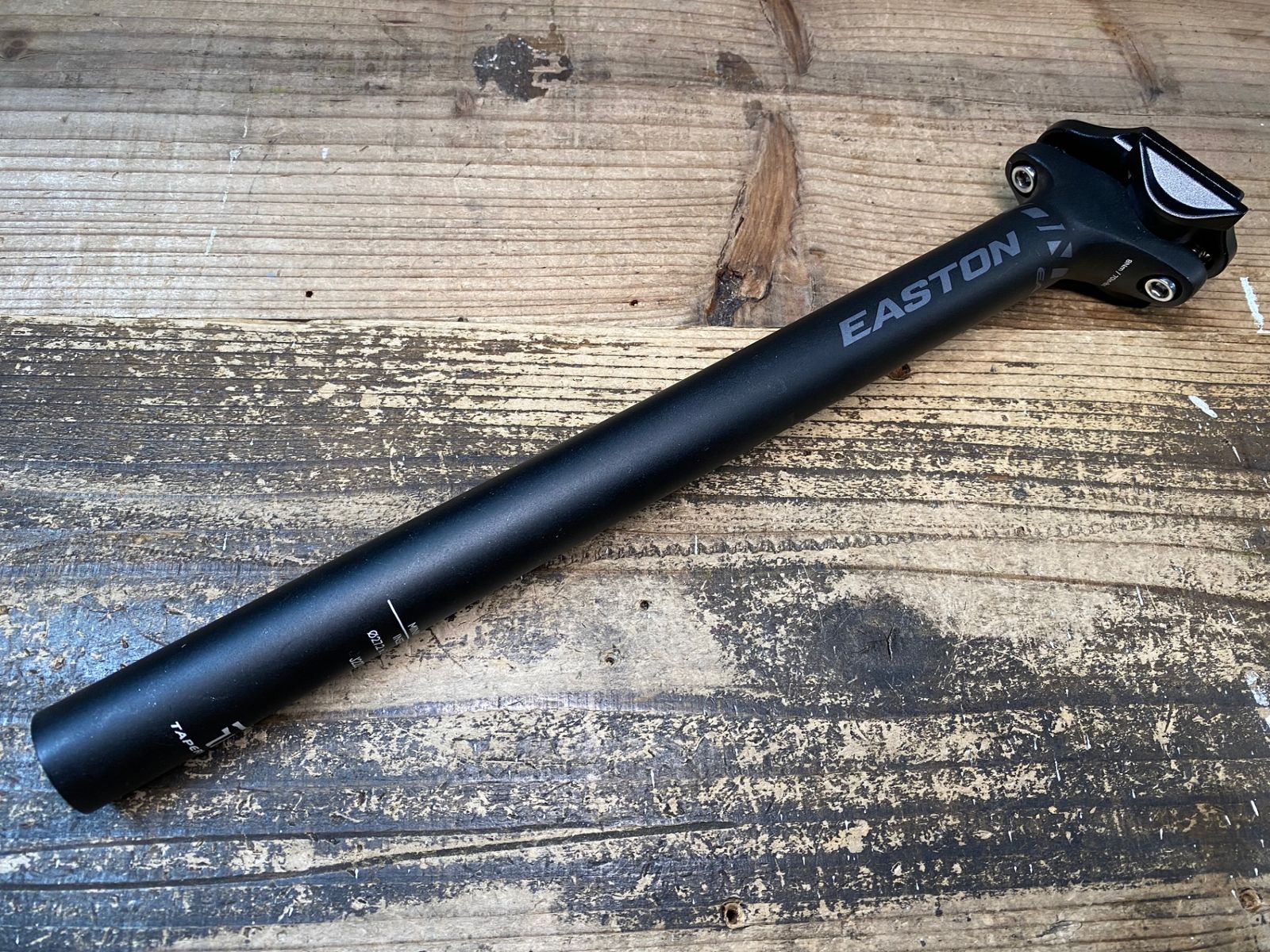 EASTON 「イーストン」 CT2 φ27.0 245mm シートポスト EASTON 「イーストン」 CT2 φ27.0 245mm シートポスト Amazon