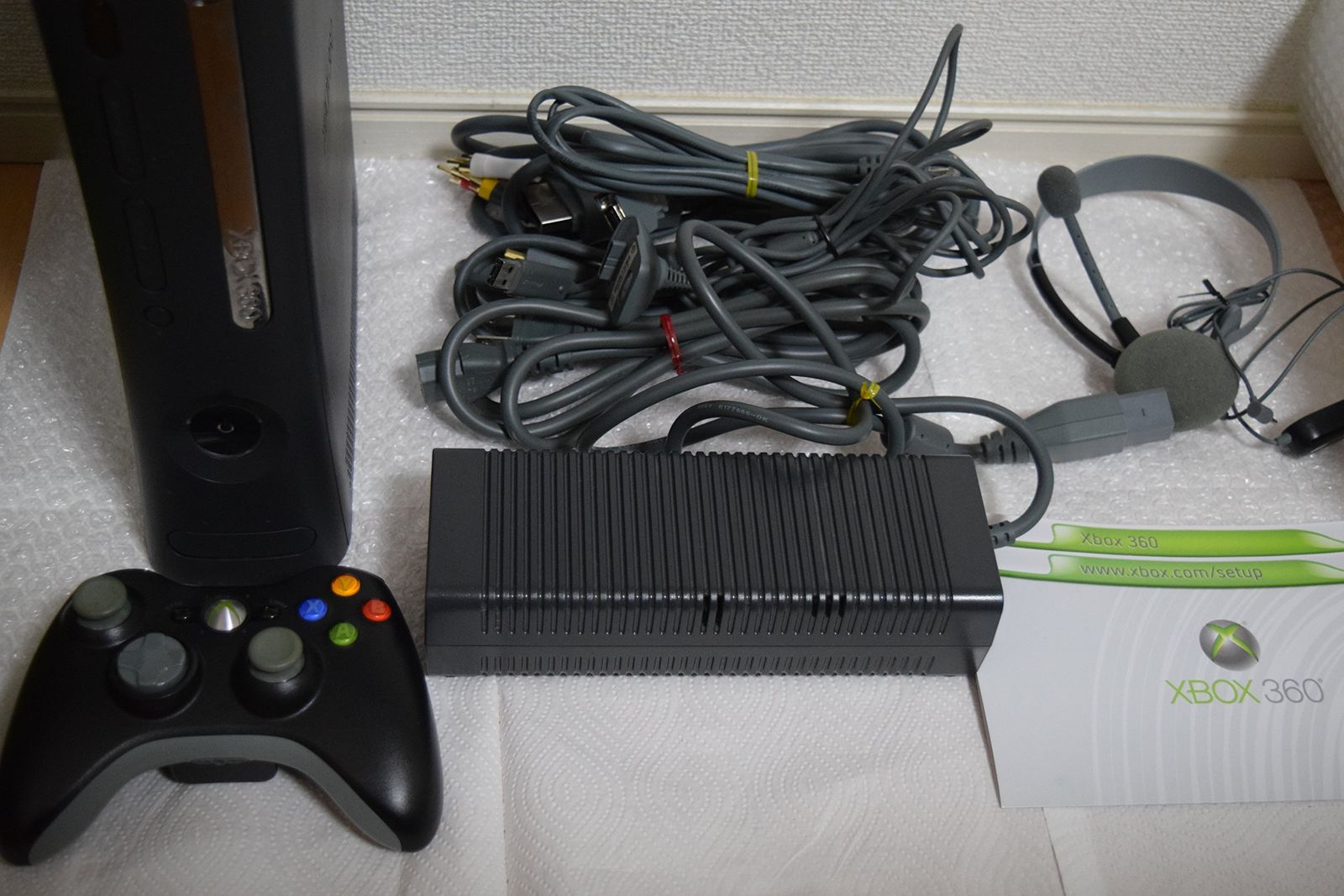 Xbox 360 エリート(120GB:HDMI端子搭載、HDMIケーブル同梱
