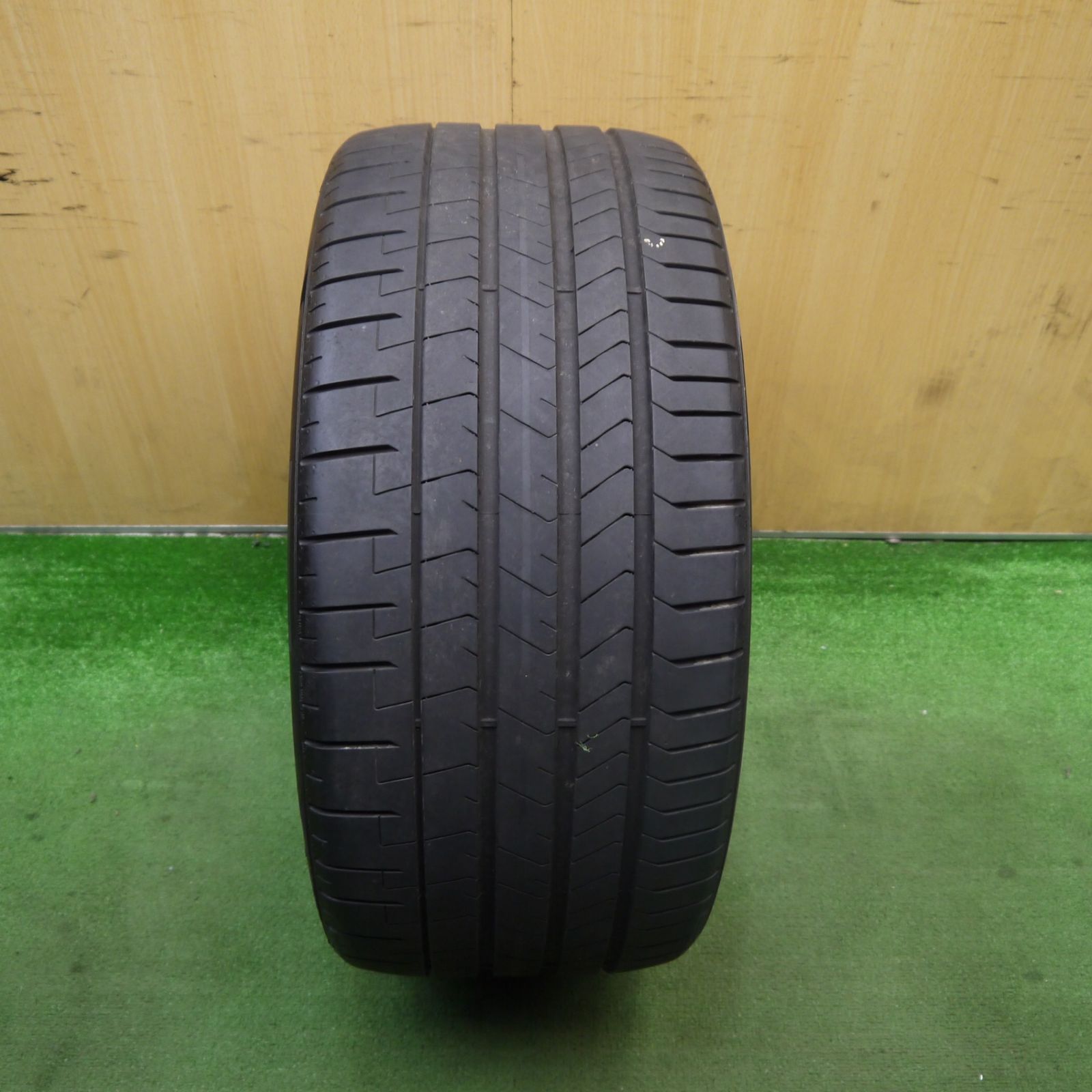 バリ溝 22年 8.5分 1本 285|35R20 ピレリ Pゼロ TM MGT PZERO 20インチ タイヤ マセラティ 等 5061103Hノタ