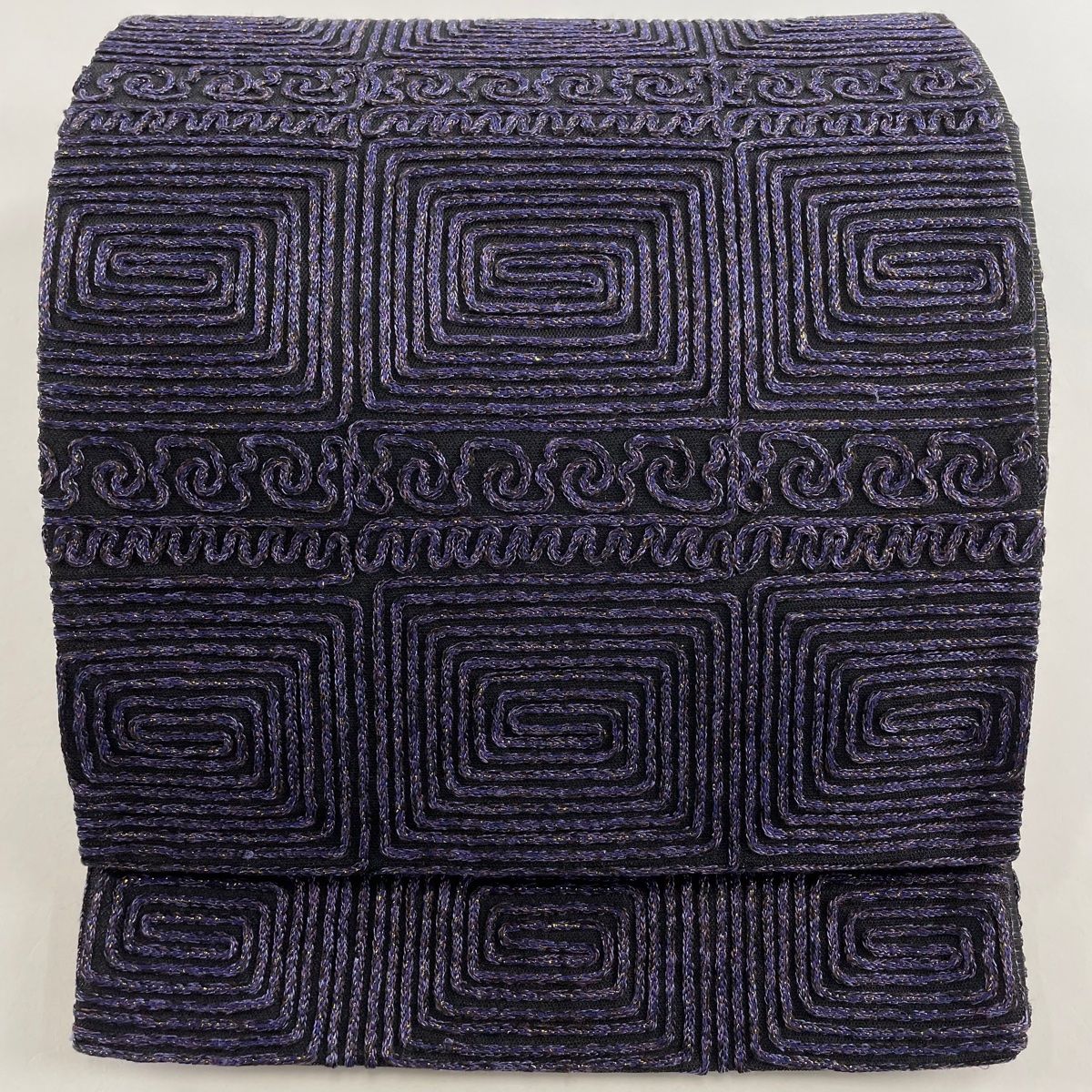 袋帯 美品 名品 無月 落款 幾何学模様 箔 紫 全通 正絹 【中古