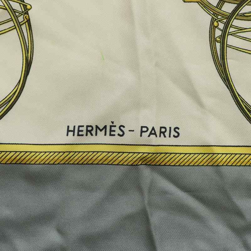 HERMES カレー90 シルクスカーフ 馬車デザイン グレー HERMES カレー90 シルクスカーフ 馬車デザイン グレー