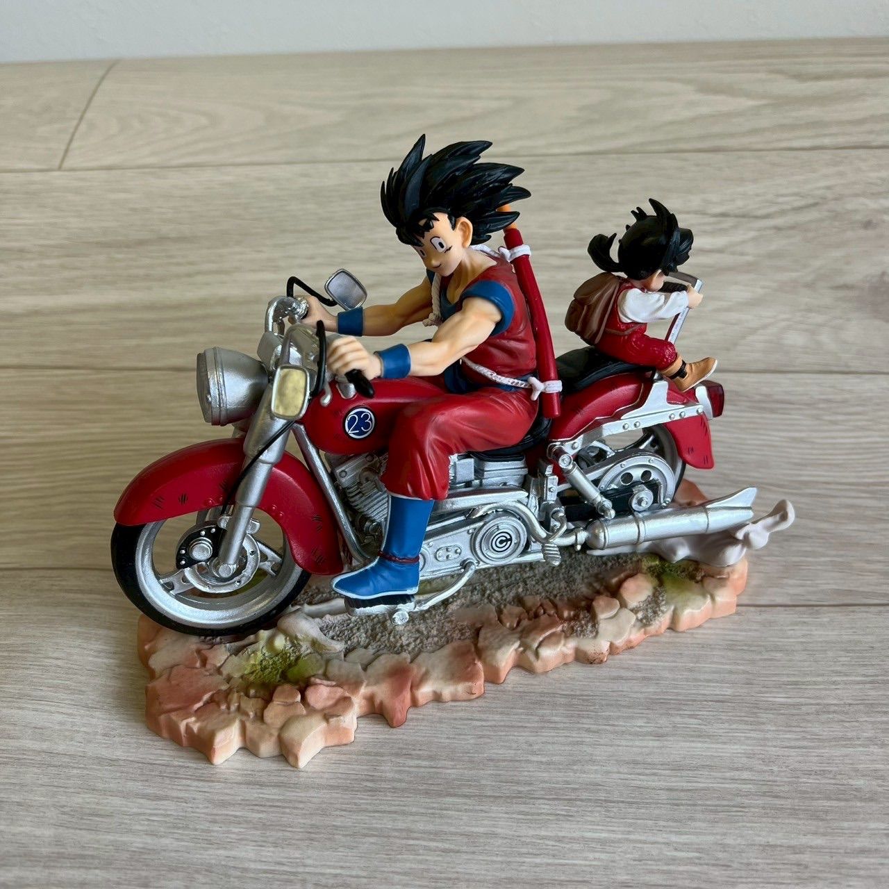 ⭐️超フォロー割　ドラゴンボール 悟空と悟飯 バイク フィギュア 超フォロー割 ドラゴンボール 悟空と悟飯 バイク フィギュア