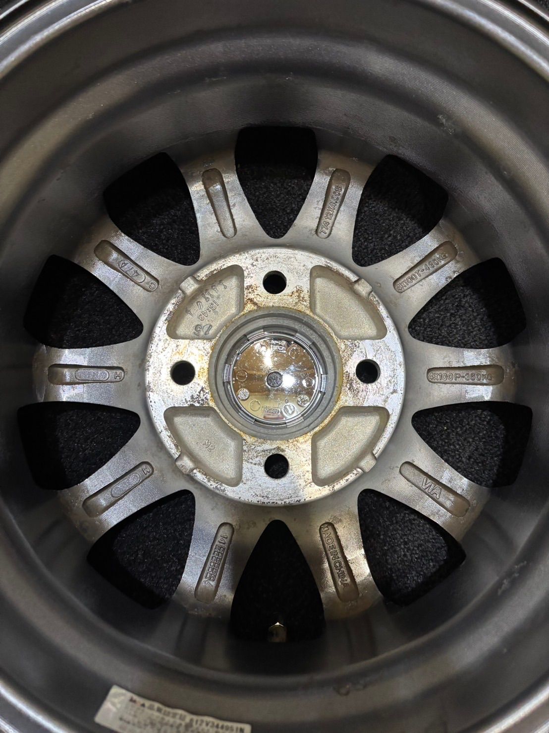 4J