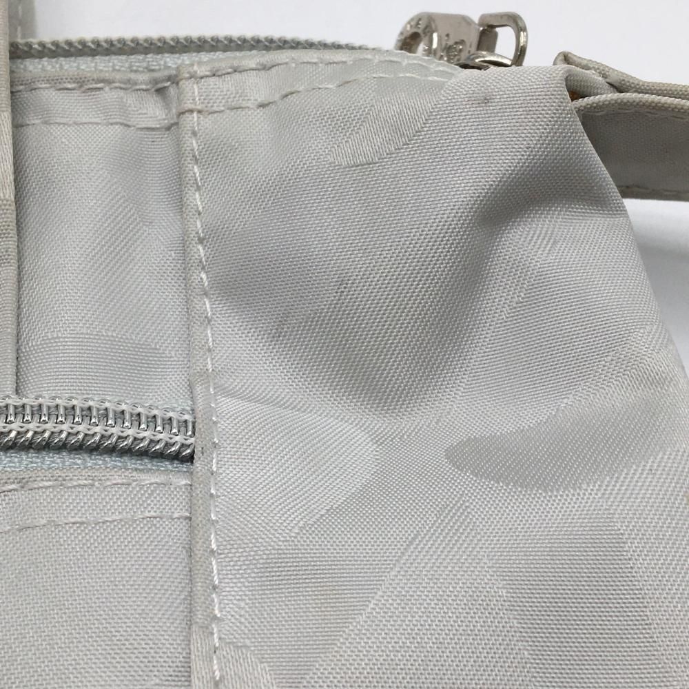 マークアンドロナ カートバッグ ライトグレー カモフラ柄地模様 スカル