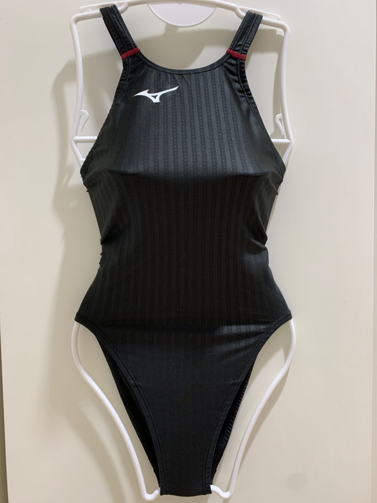 未使用品】MIZUNO レディース競泳水着 STREAM ACE ブラック×レッド L 