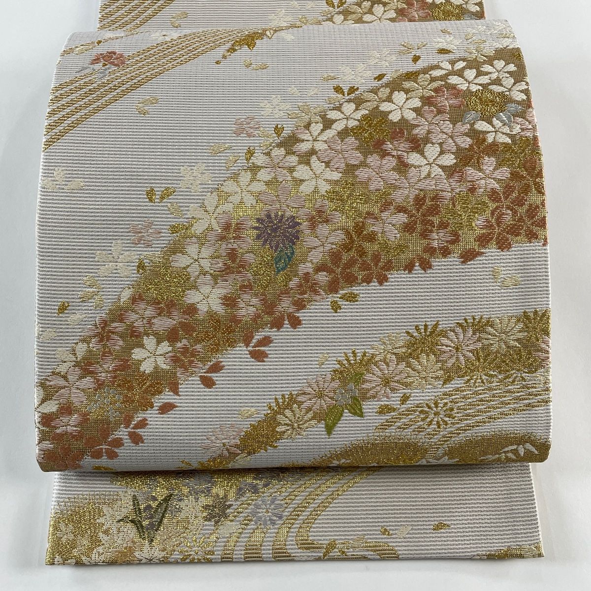 袋帯 美品 秀品 桜 流水 金糸 箔 灰白 六通 正絹 【中古