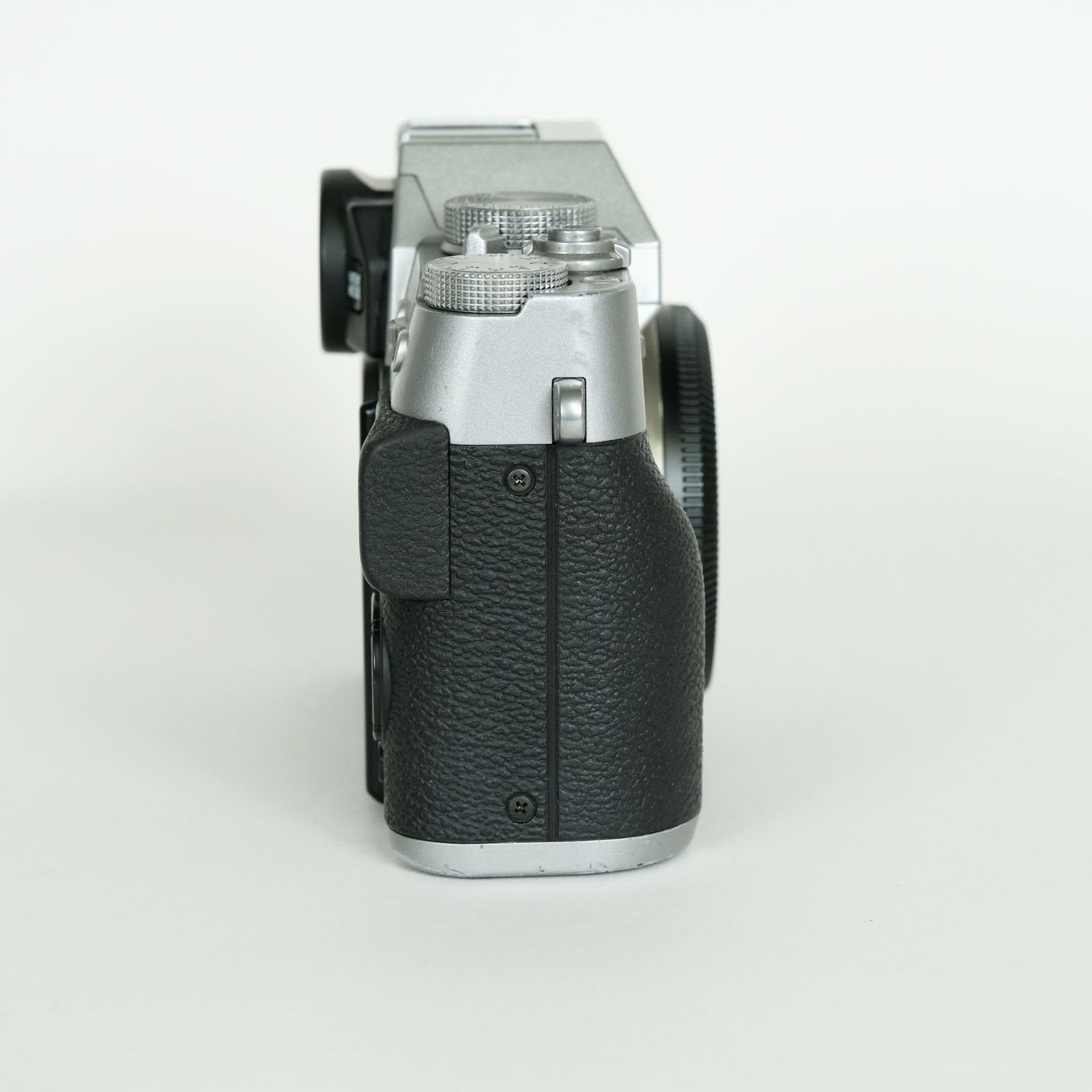 良品｜おまけ付] FUJIFILM X-T20 [ボディ シルバー] / フジフイルムX 