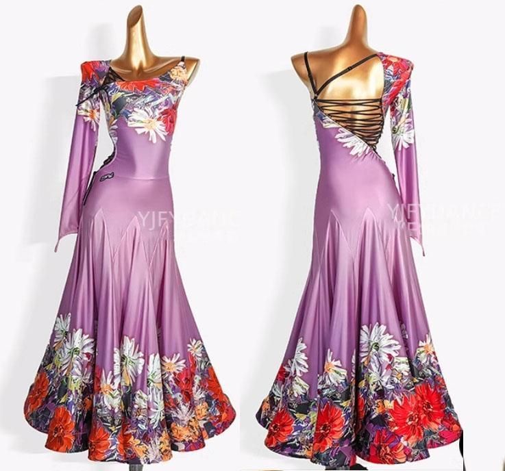 社交ダンスドレスむ新品未使用タグ付き