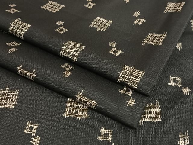 平和屋着物●本場染大島紬　井桁絣文様　正絹　逸品　AAAT0559zg 平和屋着物○本場染大島紬 井桁絣文様 正絹 逸品 AAAT0559zg - メルカリ
