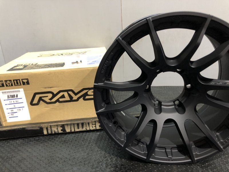 RAYS gramLIGHT 57 XR-X レイズ グラムライツ 17インチ 4本 8J6HPCD139.7±0 ブラック グラファイト パジェロ ランクル等 MHZ817