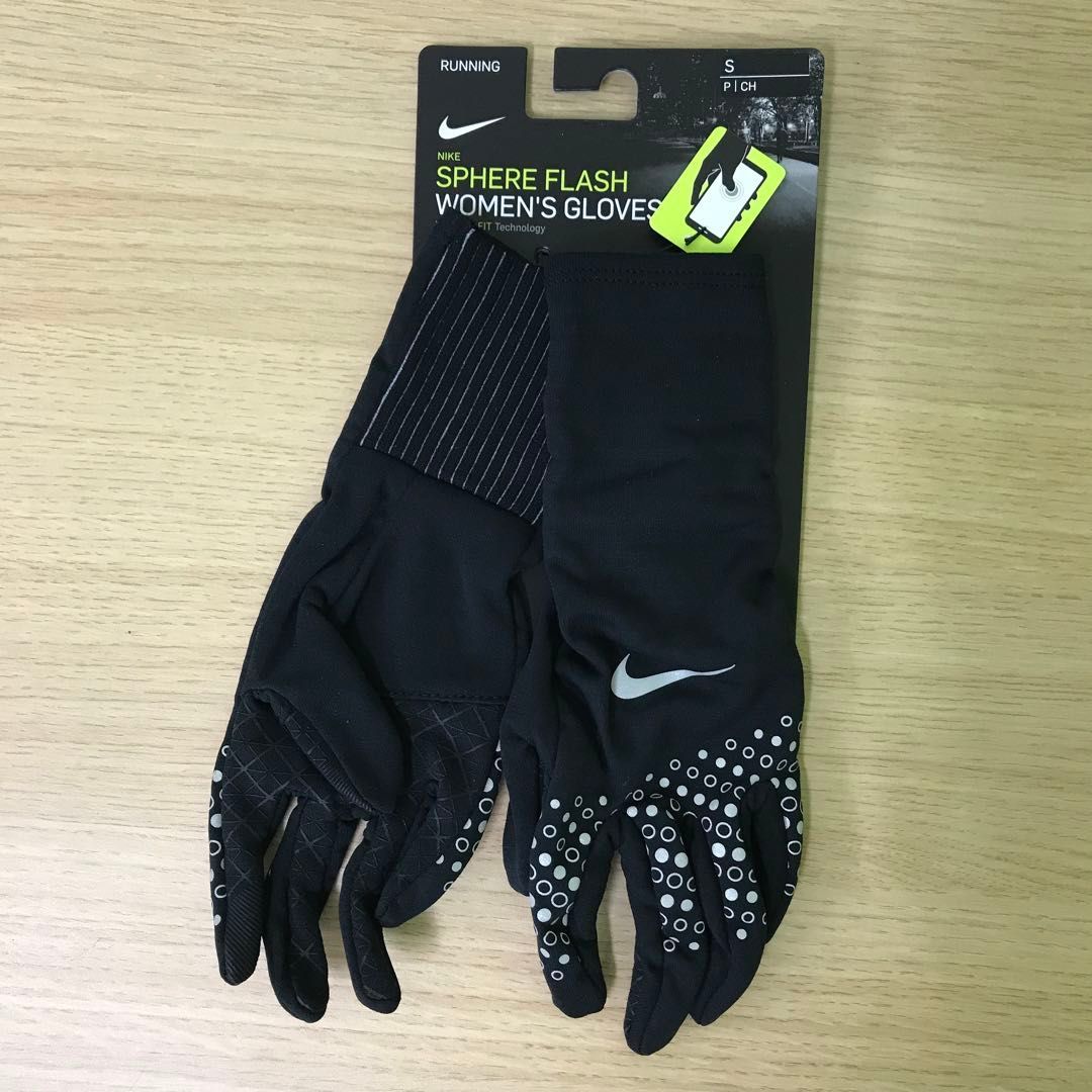 【新品】ナイキ　スフィア　ランニンググローブ　レディースS　ブラック RN2037