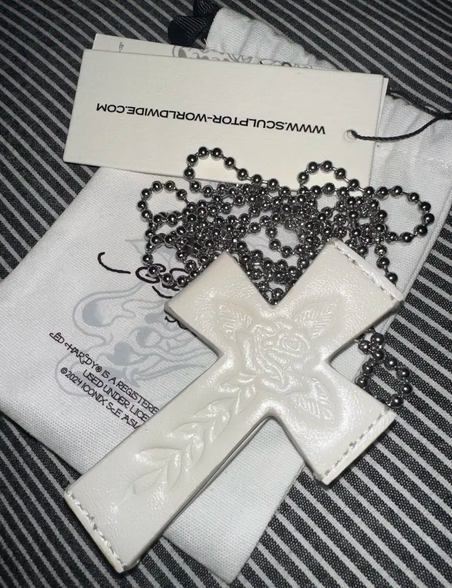 SCULPTOR エドハーディー 十字架 カード 財布