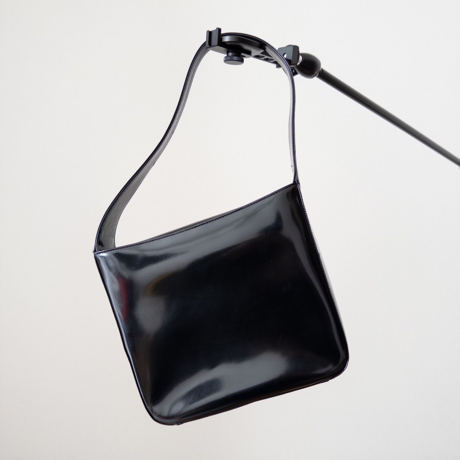 本物保証】GUCCI グッチ ワンショルダー ショルダーバッグ エナメル 黒